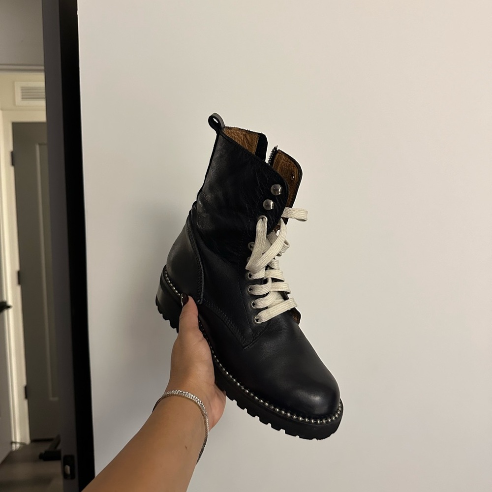 Steve Madden Boot